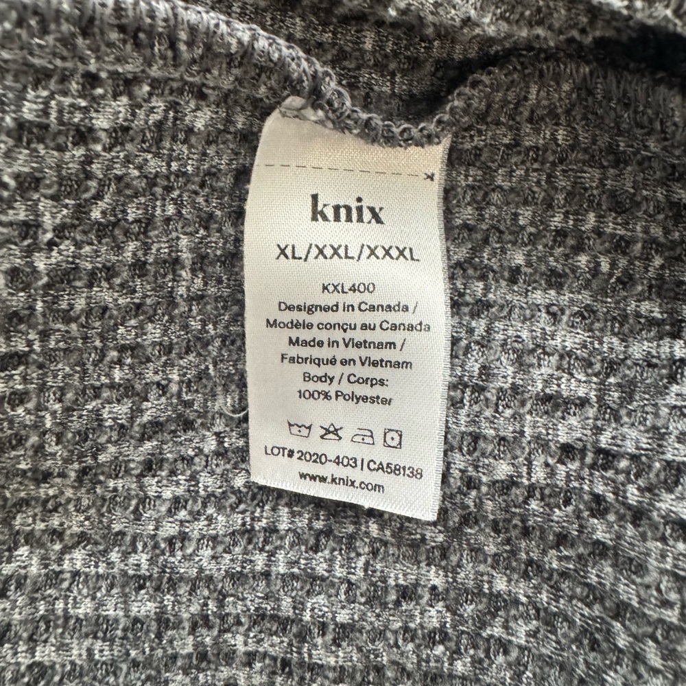 Knix Charcoal Textured Waffle Robe - Plus Size - Picture 5 of 6